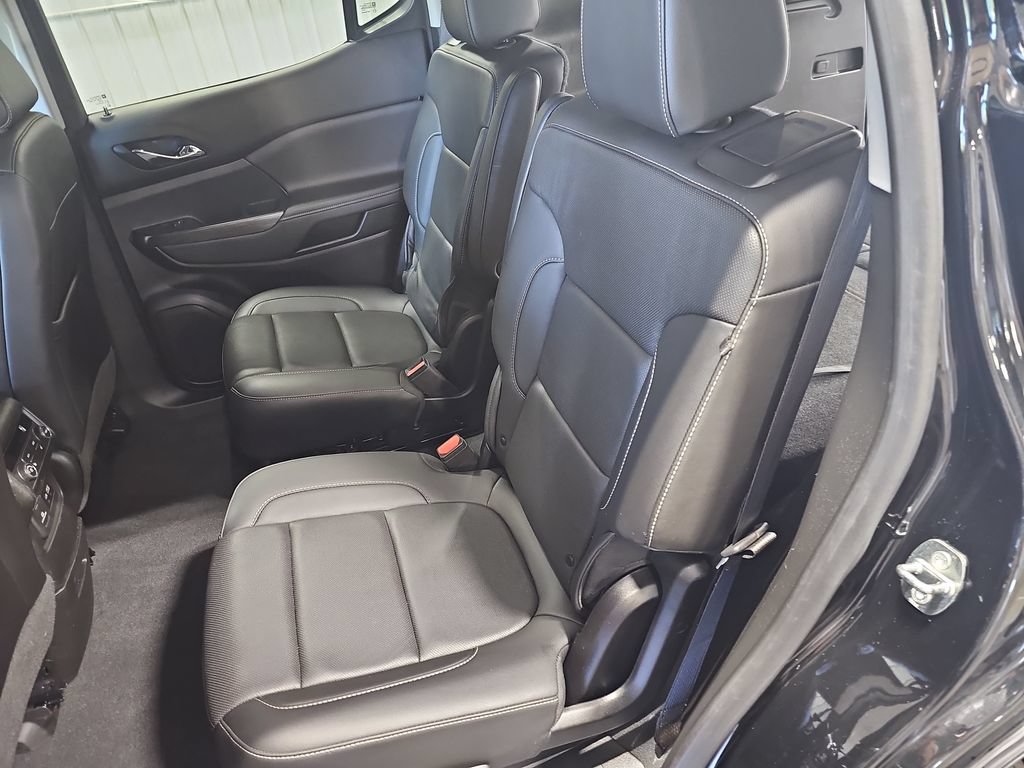 Used 2023 GMC Acadia SLT w/ Preferred Package AWD/4WD image 14
