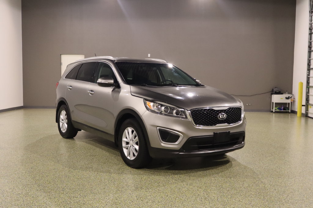 Used 2017 Kia Sorento FWD