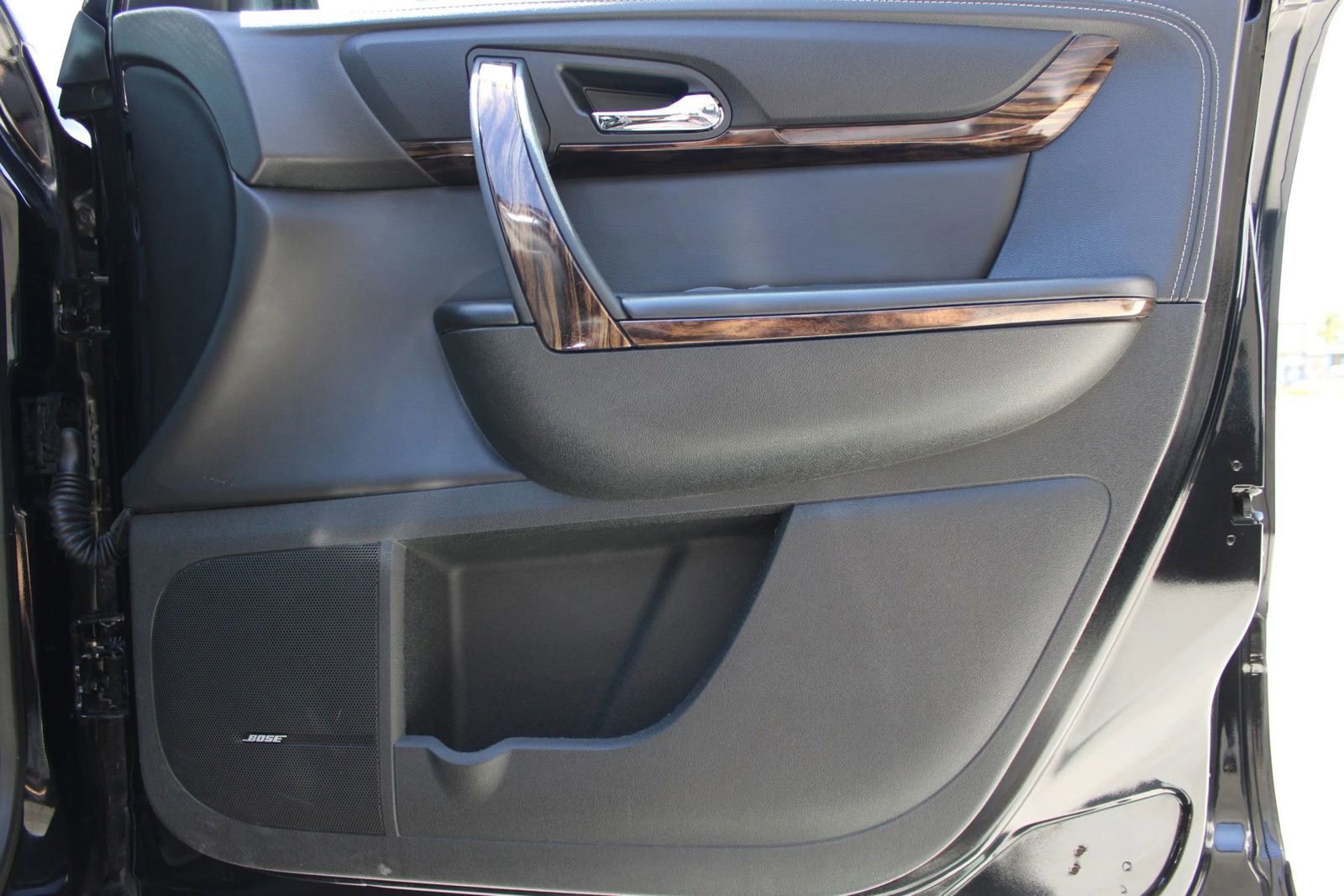 Used 2016 GMC Acadia Denali FWD image 3