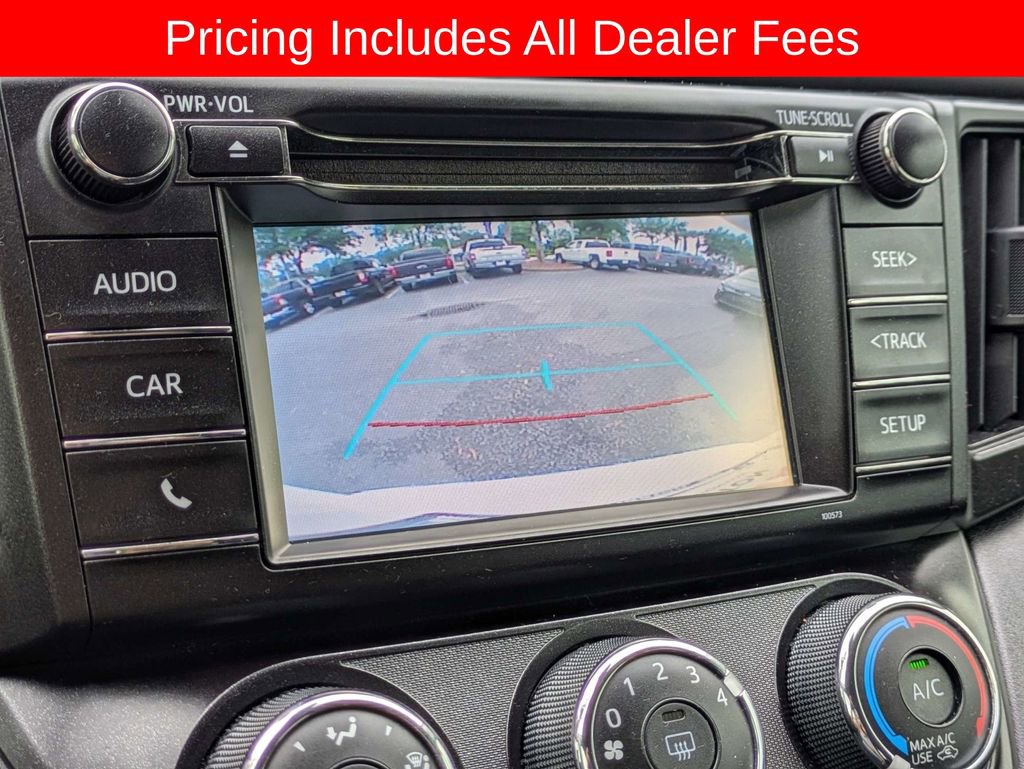 Used 2018 Toyota RAV4 LE FWD image 23