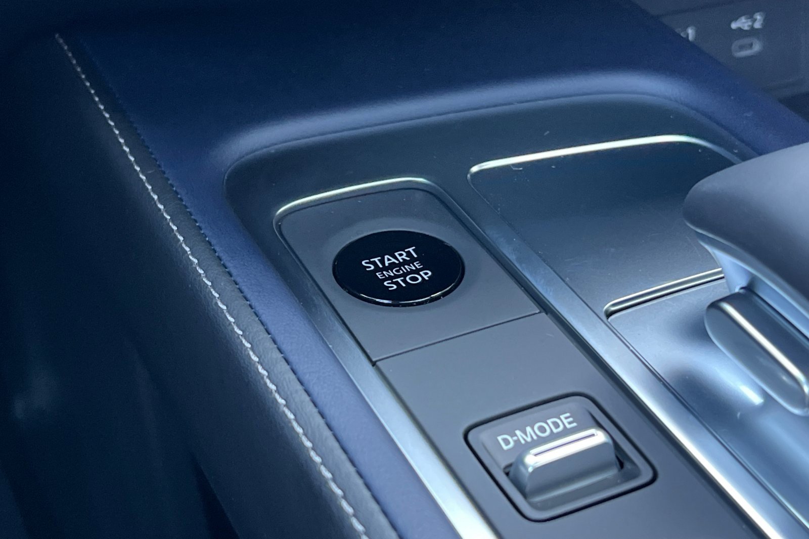 New 2026 INFINITI QX60 Sport w/ Dark Cargo Package image 27