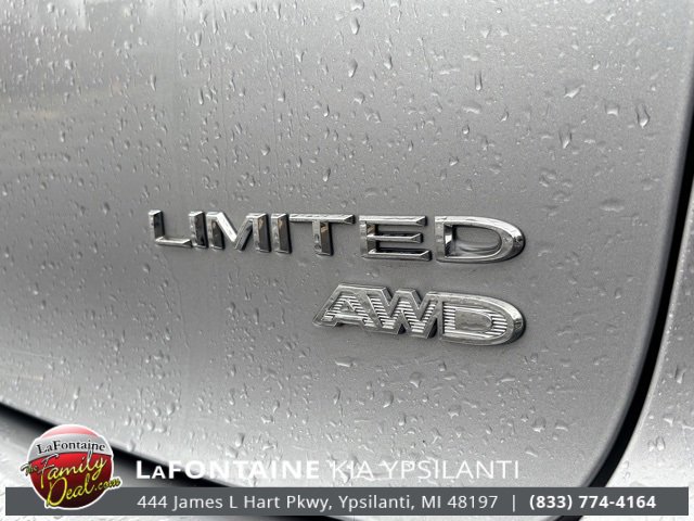 Used 2021 Chrysler Pacifica Limited image 22