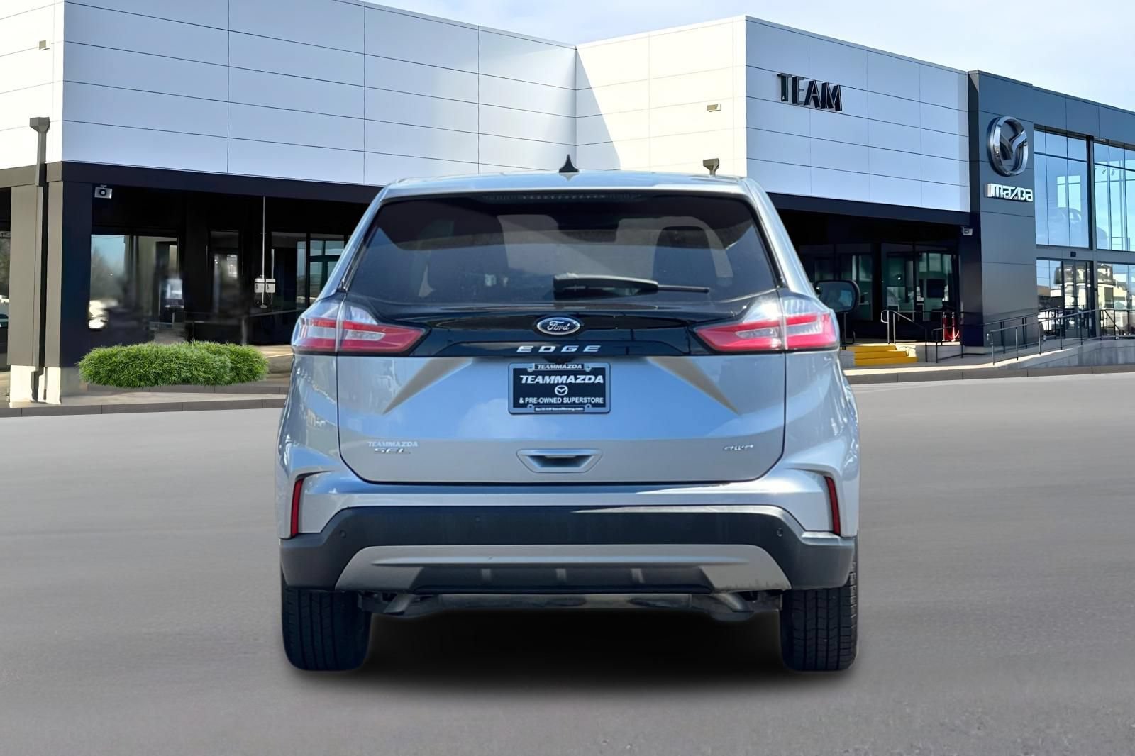 Used 2024 Ford Edge SEL AWD/4WD image 5