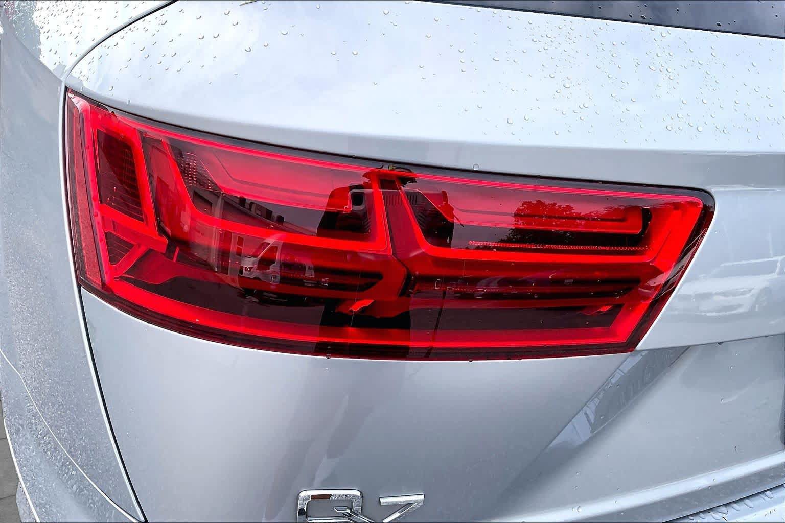 Used 2019 Audi Q7 3.0T Premium w/ Convenience Package AWD/4WD image 29