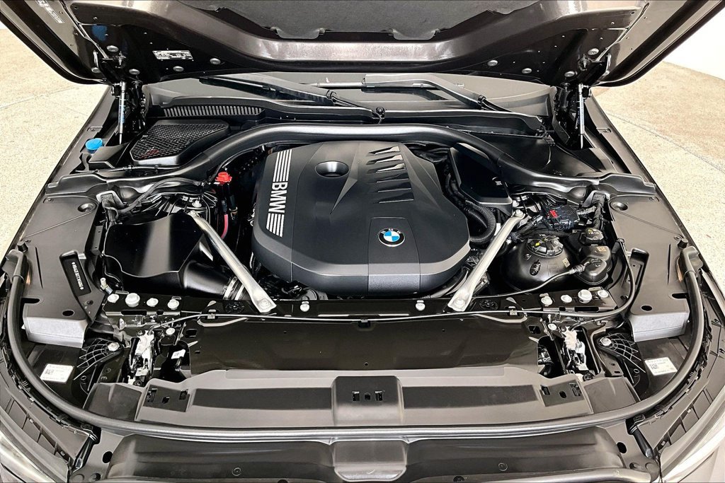 Used 2026 BMW 540i xDrive AWD/4WD image 12