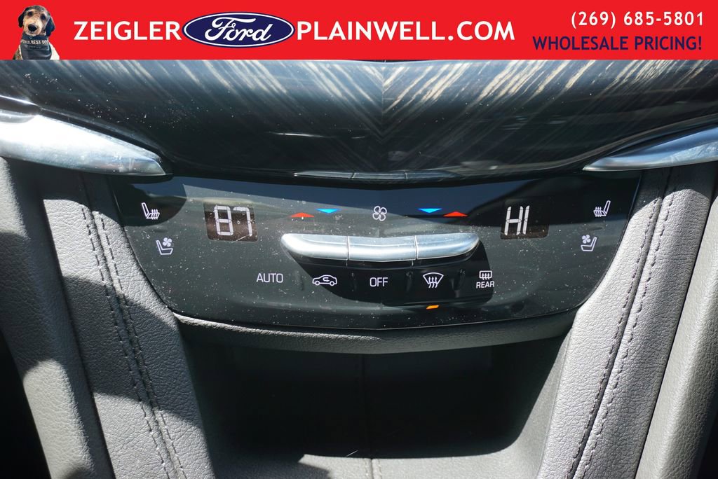 Used 2024 Cadillac XT6 Premium Luxury w/ LPO, Floor Liner Package AWD/4WD image 24