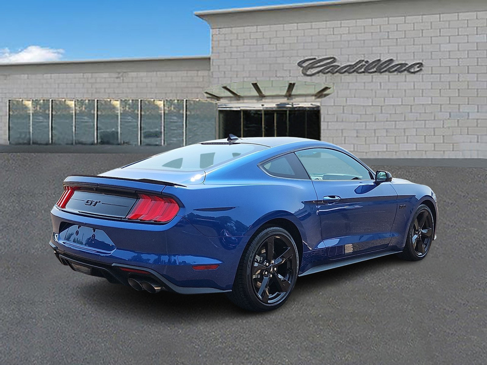Used 2022 Ford Mustang GT Premium w/ Black Accent Package RWD image 4