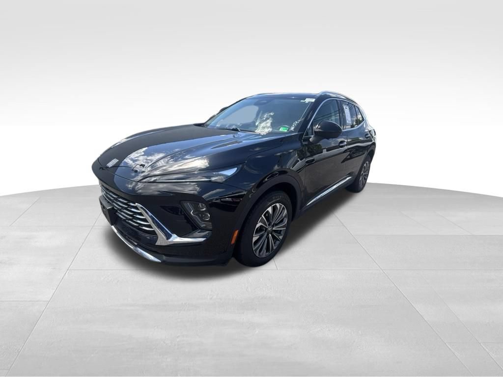 Used 2024 Buick Envision Preferred AWD/4WD image 2