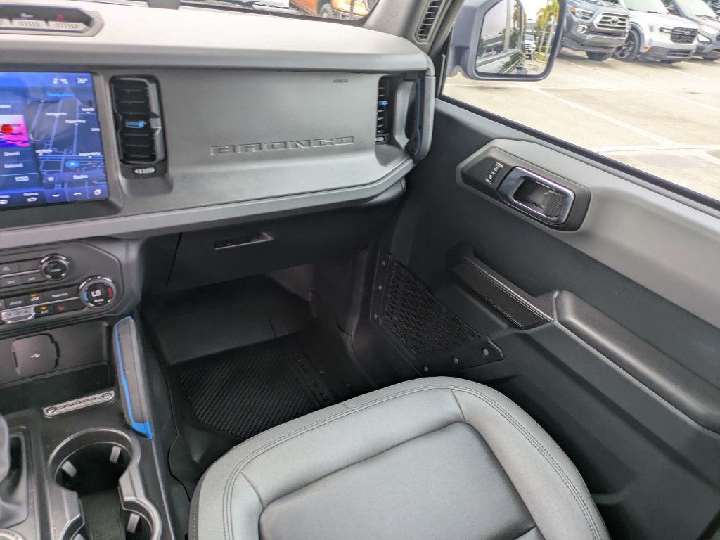 Used 2024 Ford Bronco Black Diamond AWD/4WD image 17
