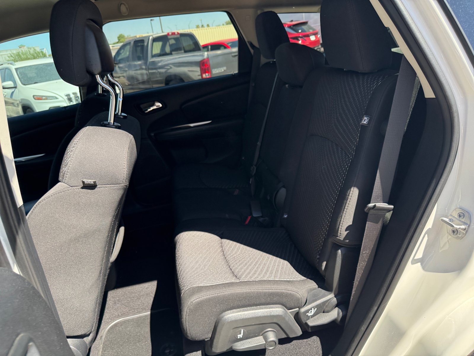 Used 2015 Dodge Journey SXT w/ Flexible Seating Group FWD image 26