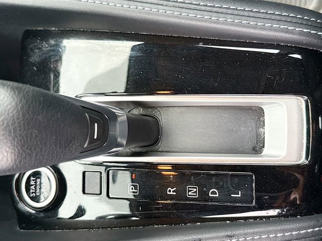 Used 2020 Nissan Kicks SV image 16