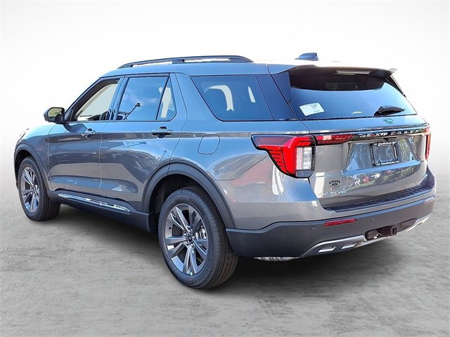 New 2025 Ford Explorer Active w/ Active Comfort Package image 3