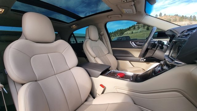 Used 2019 Lincoln Continental Reserve image 53