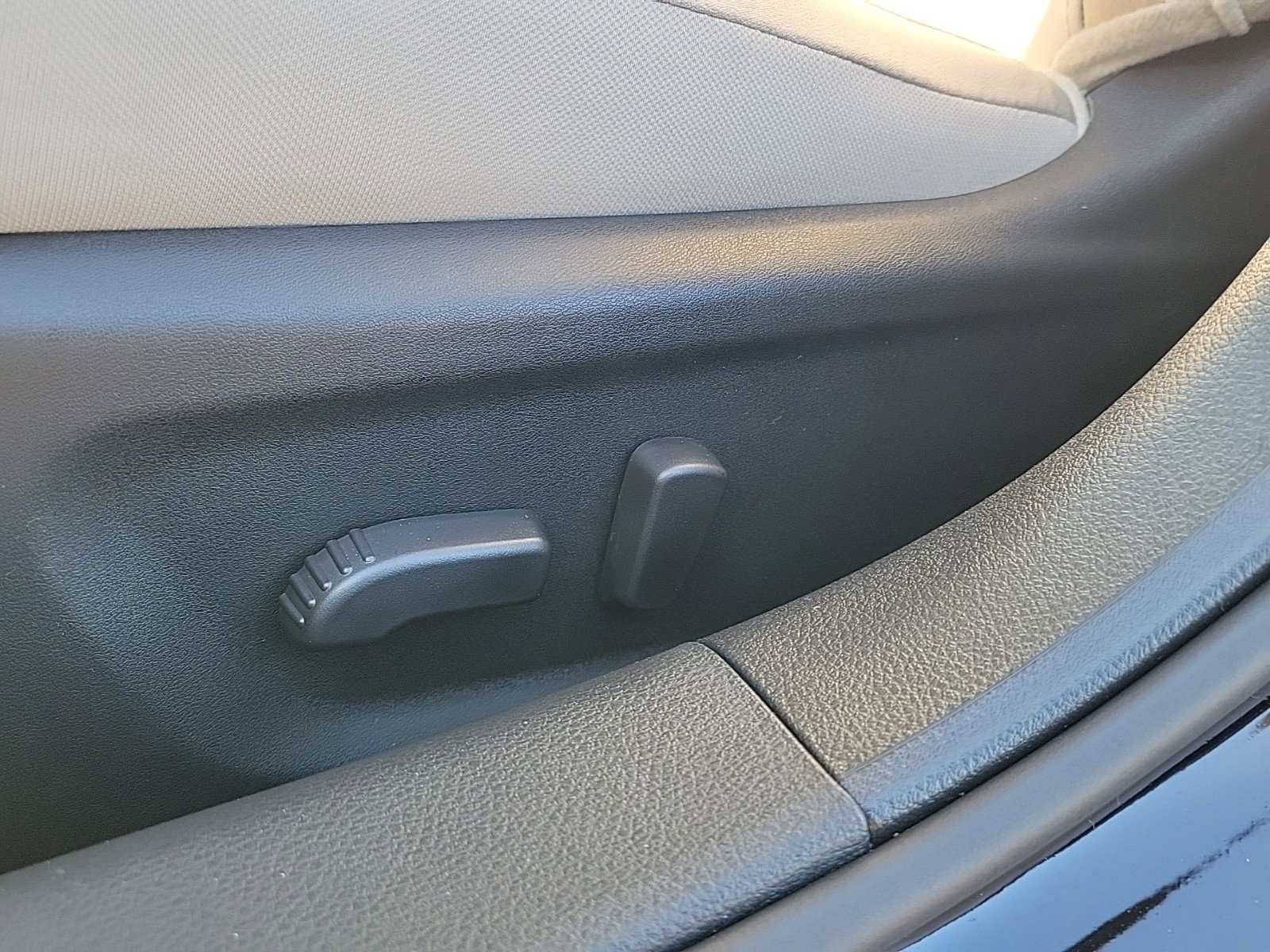 New 2025 Nissan Altima 2.5 SV FWD image 17