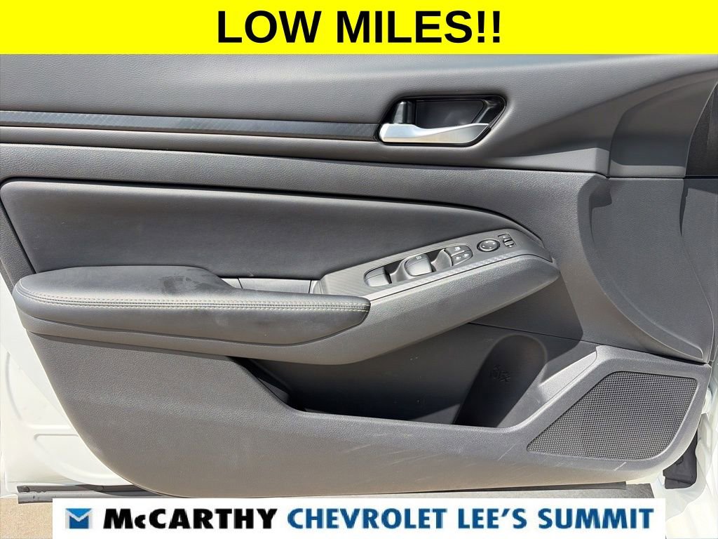 Used 2025 Nissan Altima 2.5 SV image 43