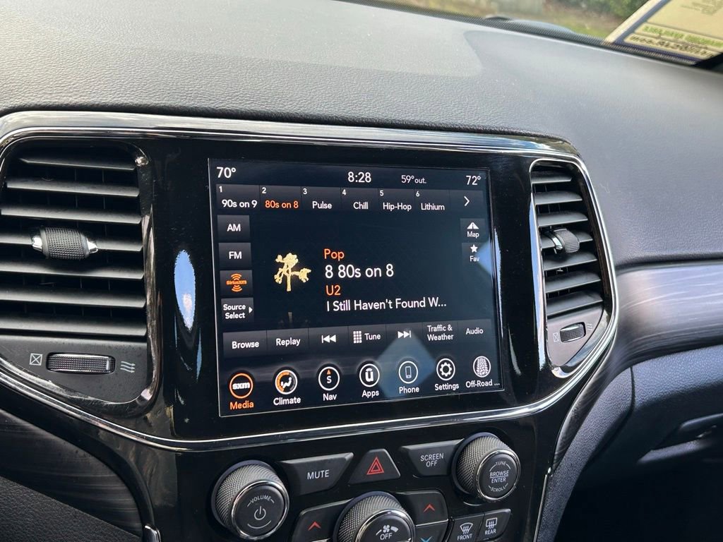 Certified 2022 Jeep Grand Cherokee Laredo E image 50