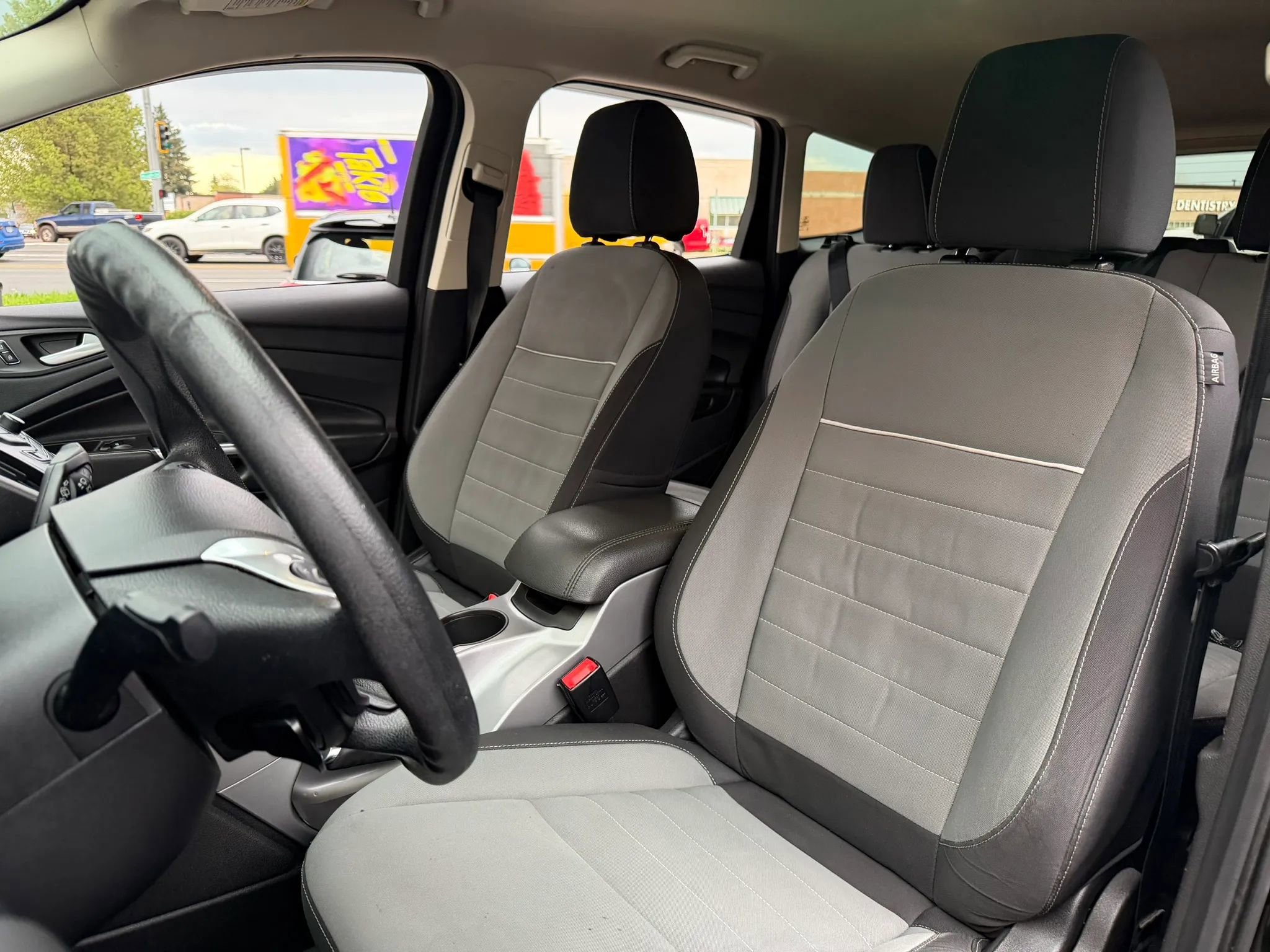 Used 2015 Ford Escape SE image 14