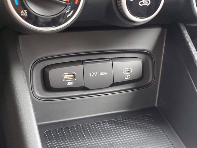 New 2026 Hyundai Venue SE image 28