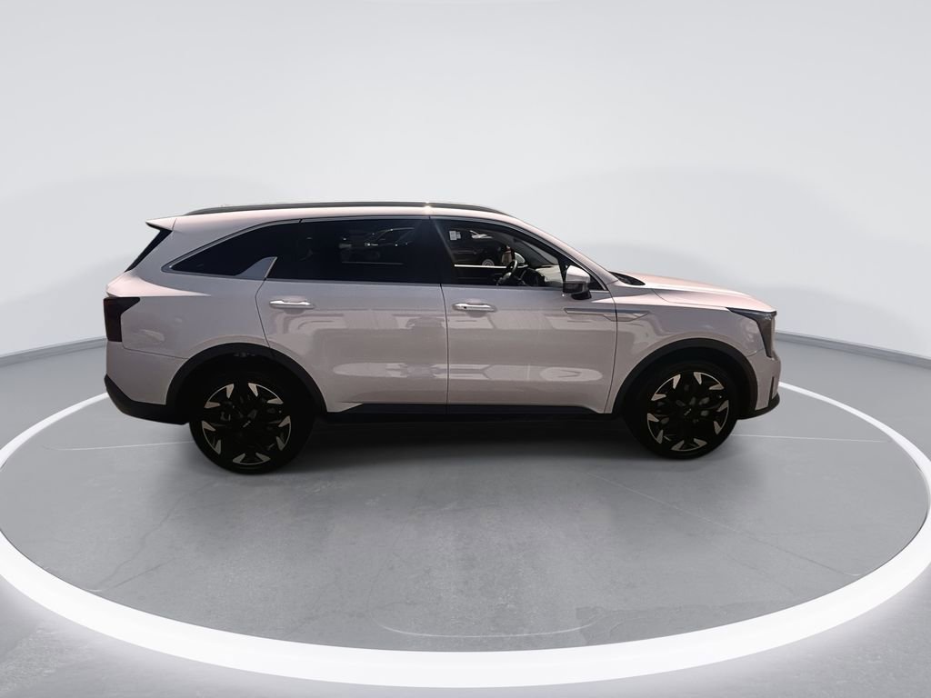 Used 2025 Kia Sorento EX w/ Panoramic Sunroof Package FWD image 9