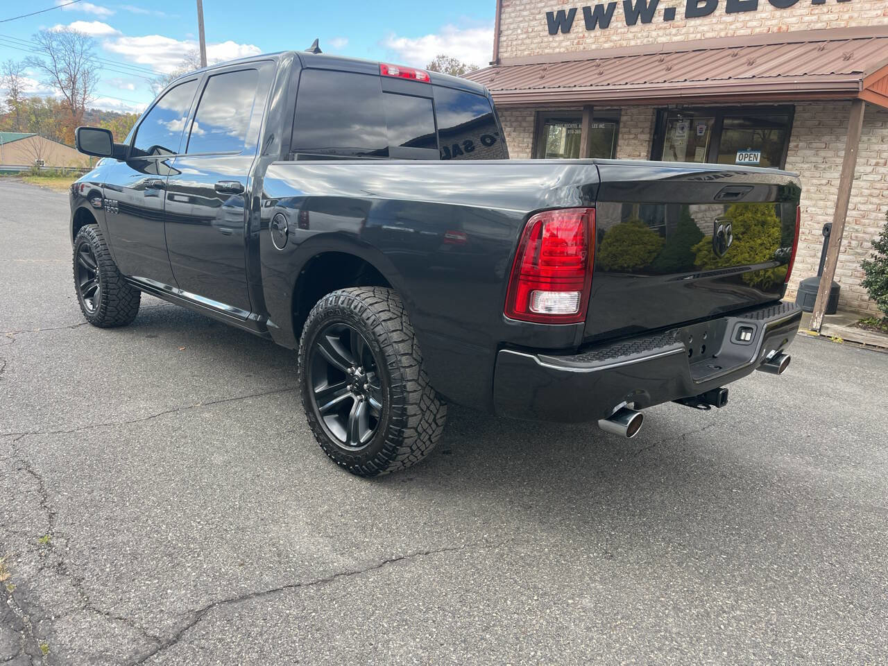Used 2016 RAM 1500 Sport w/ Black Ram 1500 Sport Group image 8