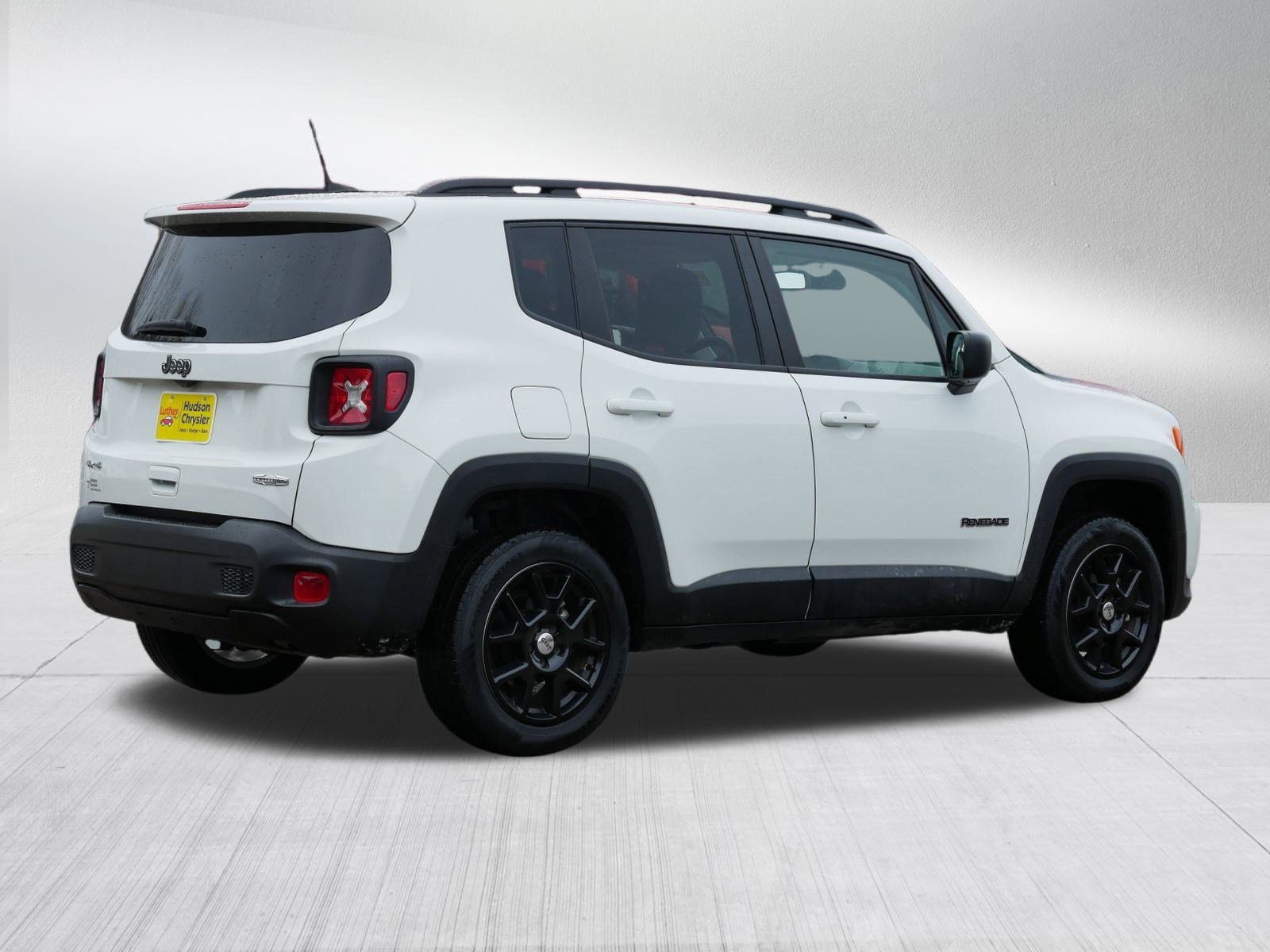 Certified 2022 Jeep Renegade Latitude w/ Convenience Group image 7
