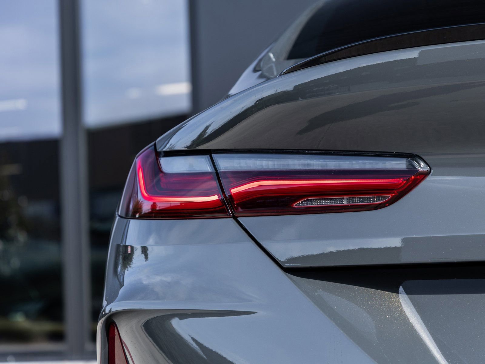 Used 2025 BMW M8 Competition w/ Driving Assistance Package image 12