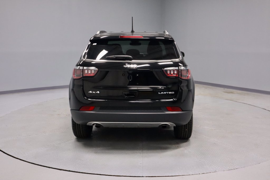 Used 2023 Jeep Compass Limited AWD/4WD image 9
