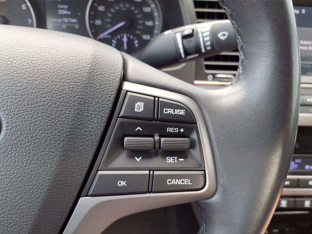 Used 2018 Hyundai Elantra Value Edition FWD image 15