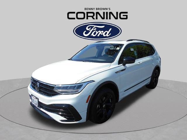 Used 2024 Volkswagen Tiguan SE R-Line