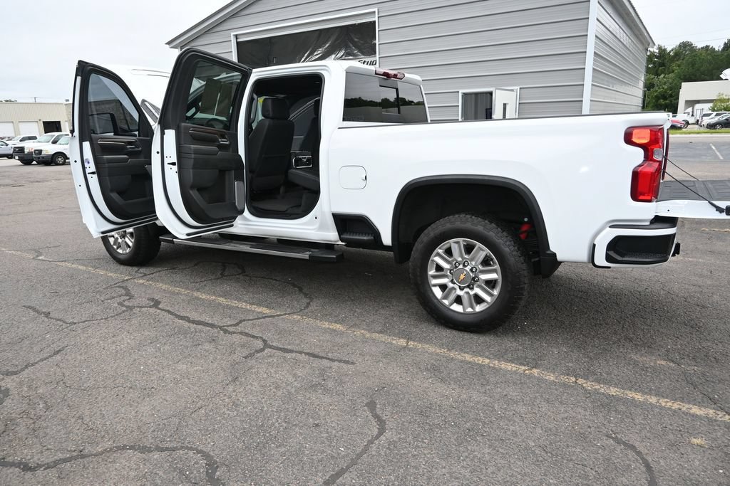 Used 2024 Chevrolet Silverado 2500 High Country w/ High Country Premium Package AWD/4WD image 10