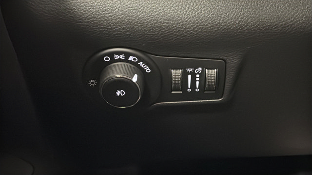 New 2026 Jeep Compass Latitude AWD/4WD image 25