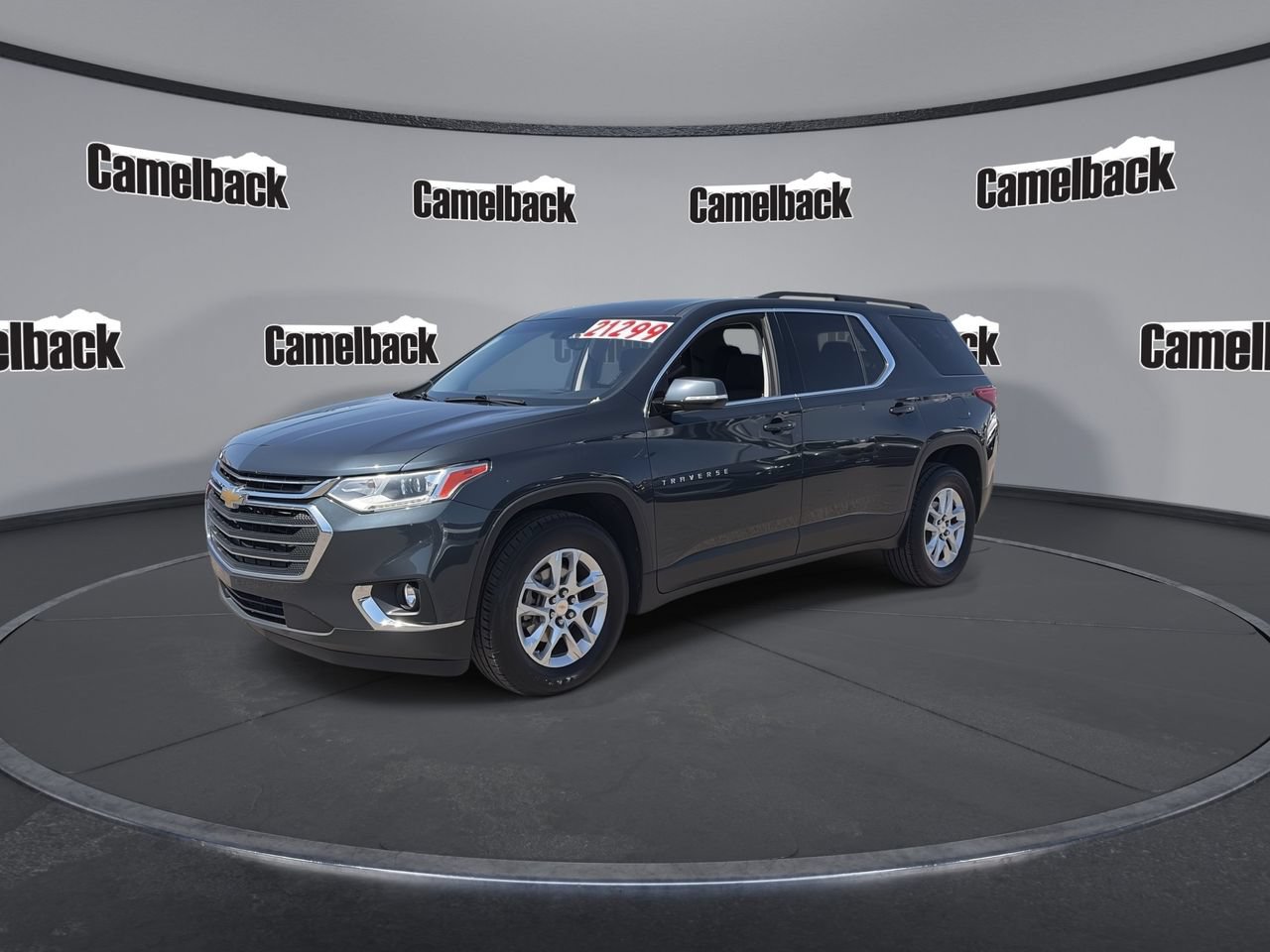 Used 2019 Chevrolet Traverse LT FWD image 3