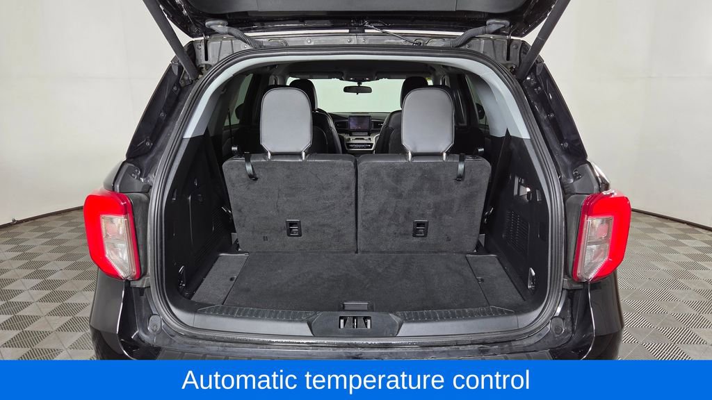 Used 2023 Ford Explorer XLT w/ Equipment Group 202A image 11