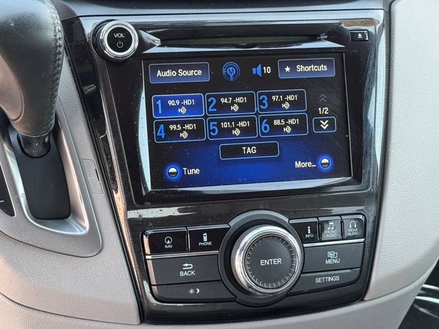 Used 2016 Honda Odyssey Touring Elite image 23