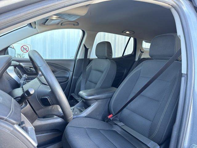 Used 2023 GMC Terrain SLE w/ Driver Convenience Package image 13