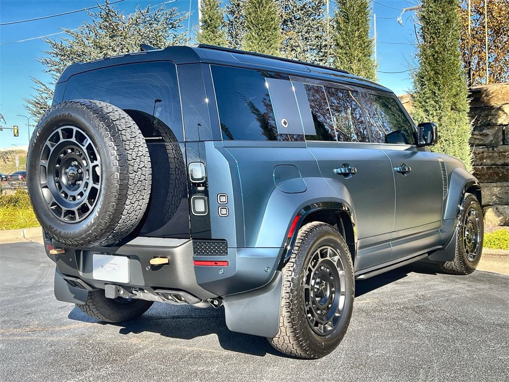 New 2026 Land Rover Defender 110 image 5