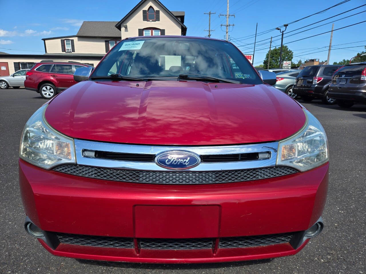 Used 2010 Ford Focus SEL image 3