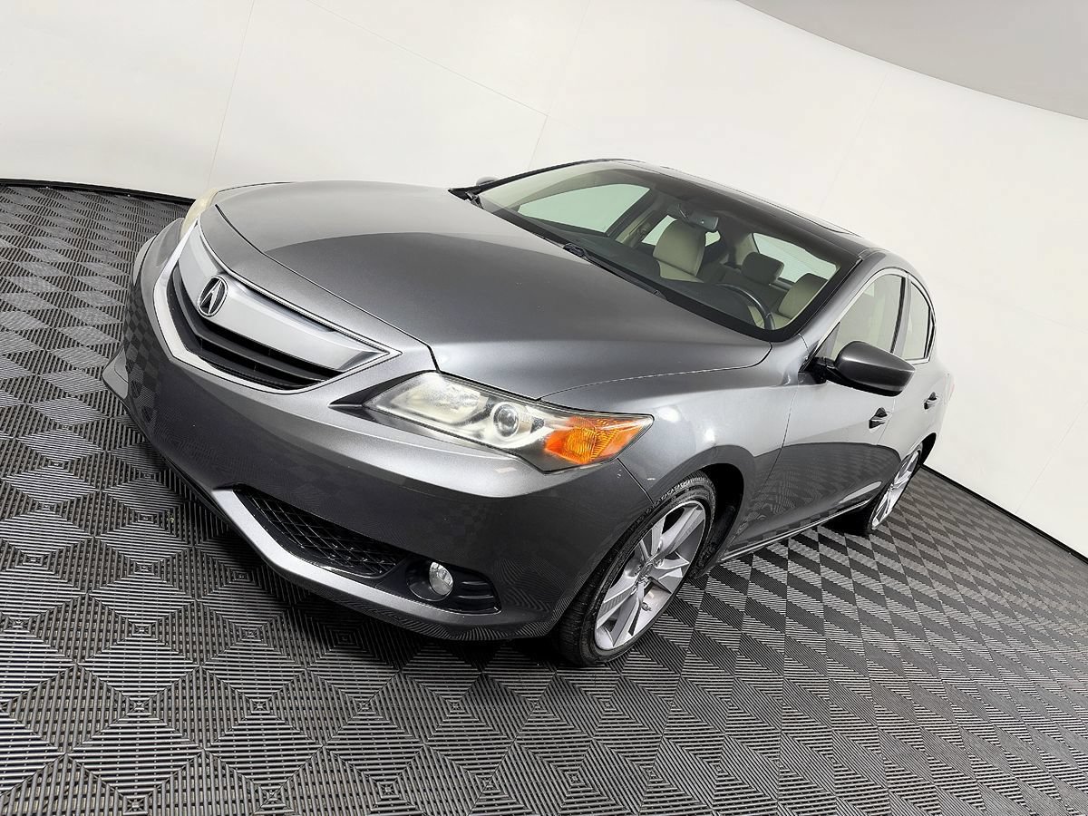 Used 2014 Acura ILX w/ Technology Package FWD image 17