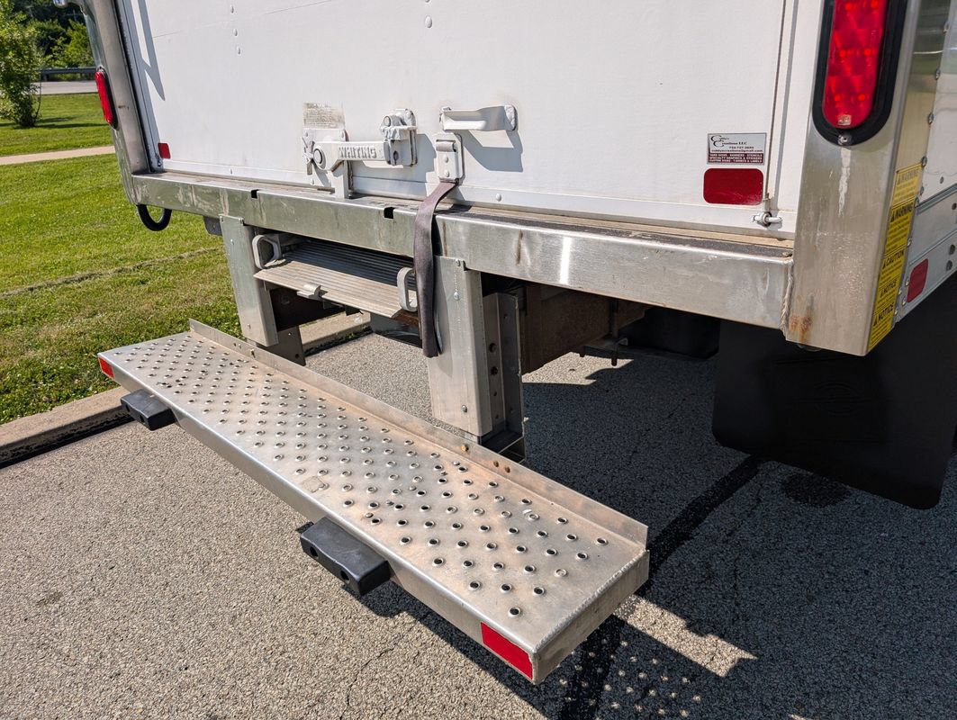 Used 2022 RAM 4500 Tradesman RWD image 28