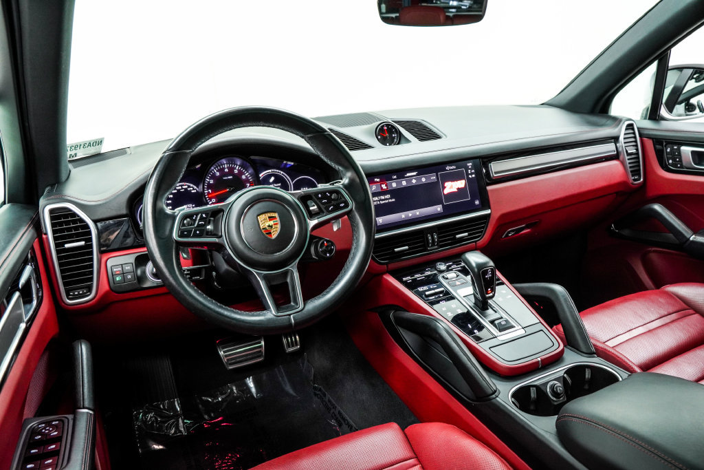 Used 2022 Porsche Cayenne S Platinum AWD/4WD image 4