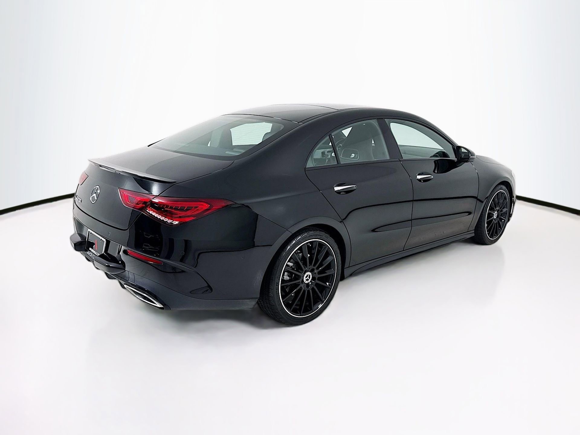 Used 2023 Mercedes-Benz CLA 250 image 8