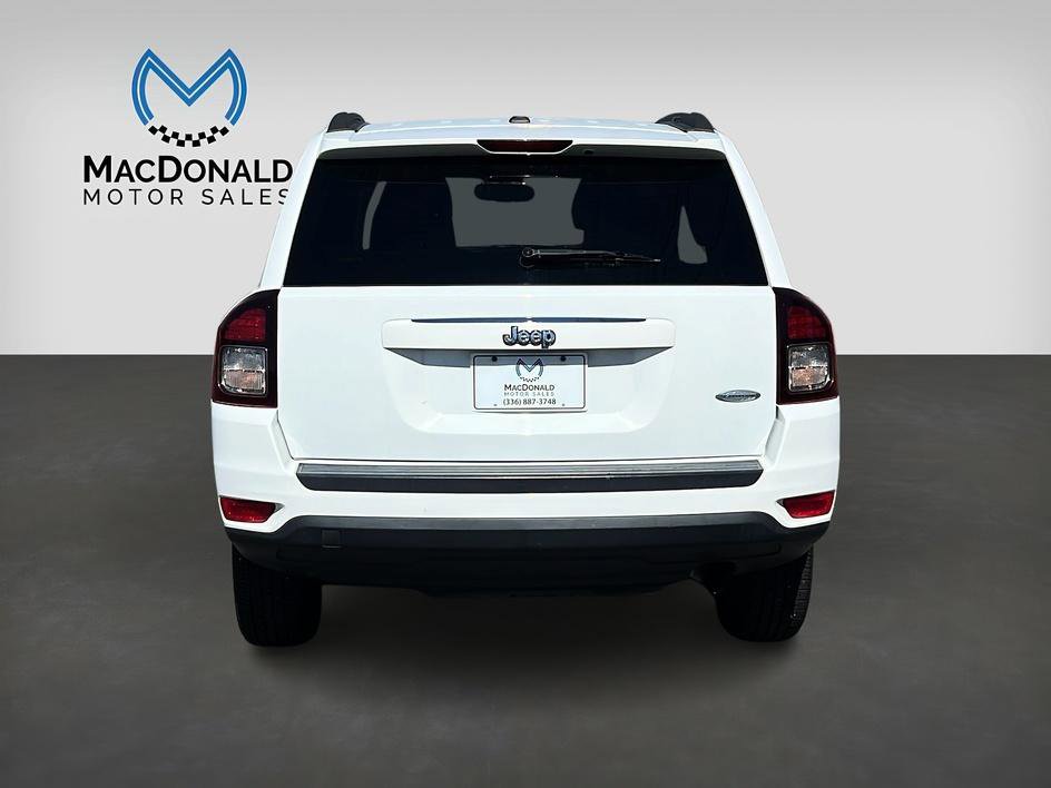 Used 2016 Jeep Compass Latitude image 6