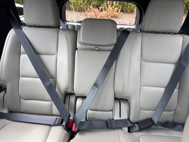 Used 2015 Ford F150 Lariat image 18
