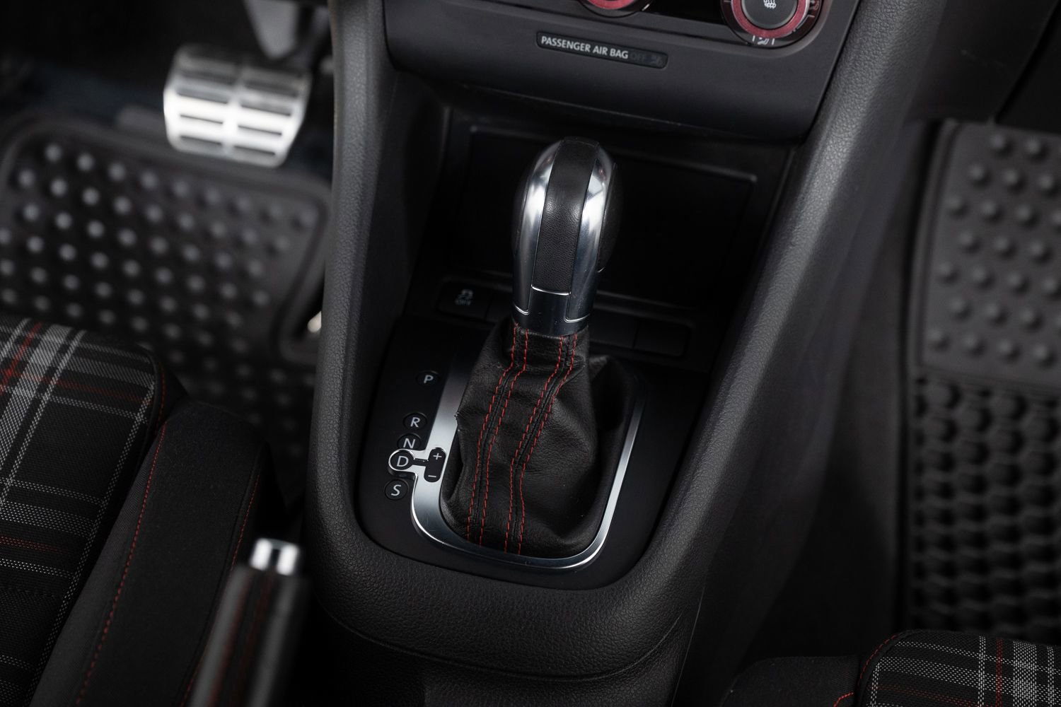 Used 2013 Volkswagen Golf 4-Door image 34