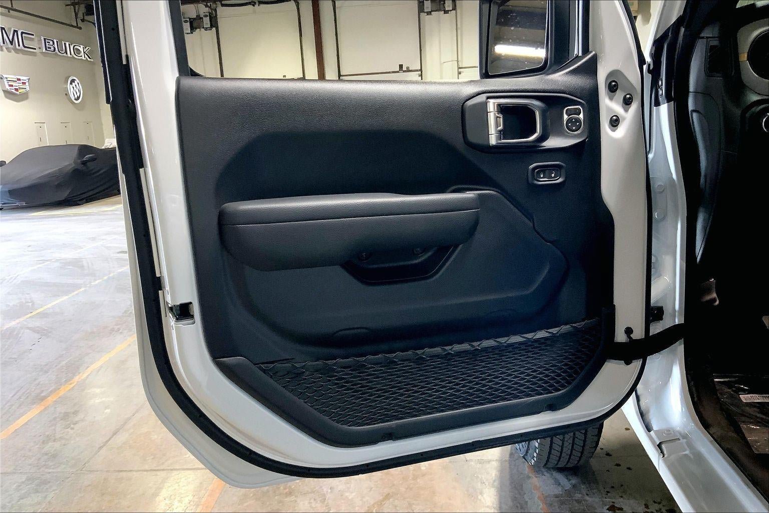 New 2026 Jeep Gladiator Sport AWD/4WD image 18