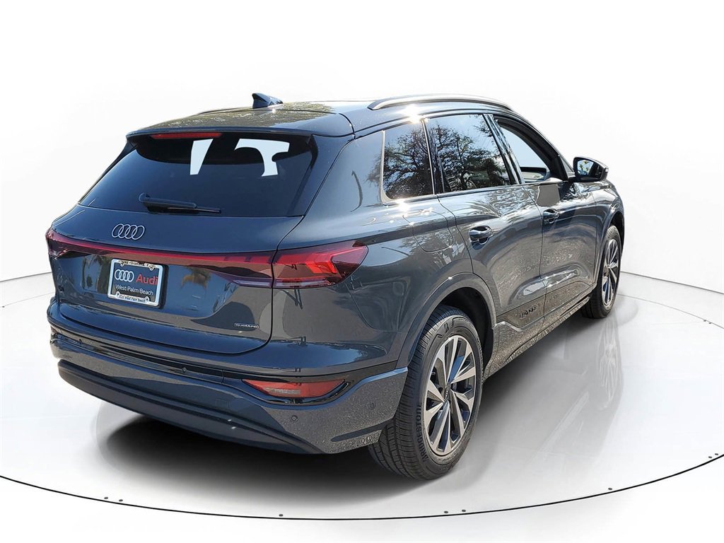 New 2025 Audi Q6 e-tron Premium image 4