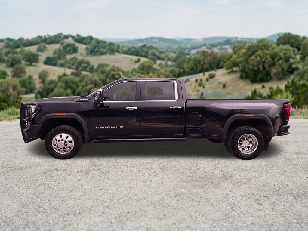 Used 2024 GMC Sierra 3500 Denali Ultimate AWD/4WD image 5