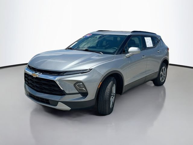 Used 2024 Chevrolet Blazer LT w/ Convenience Package FWD image 4