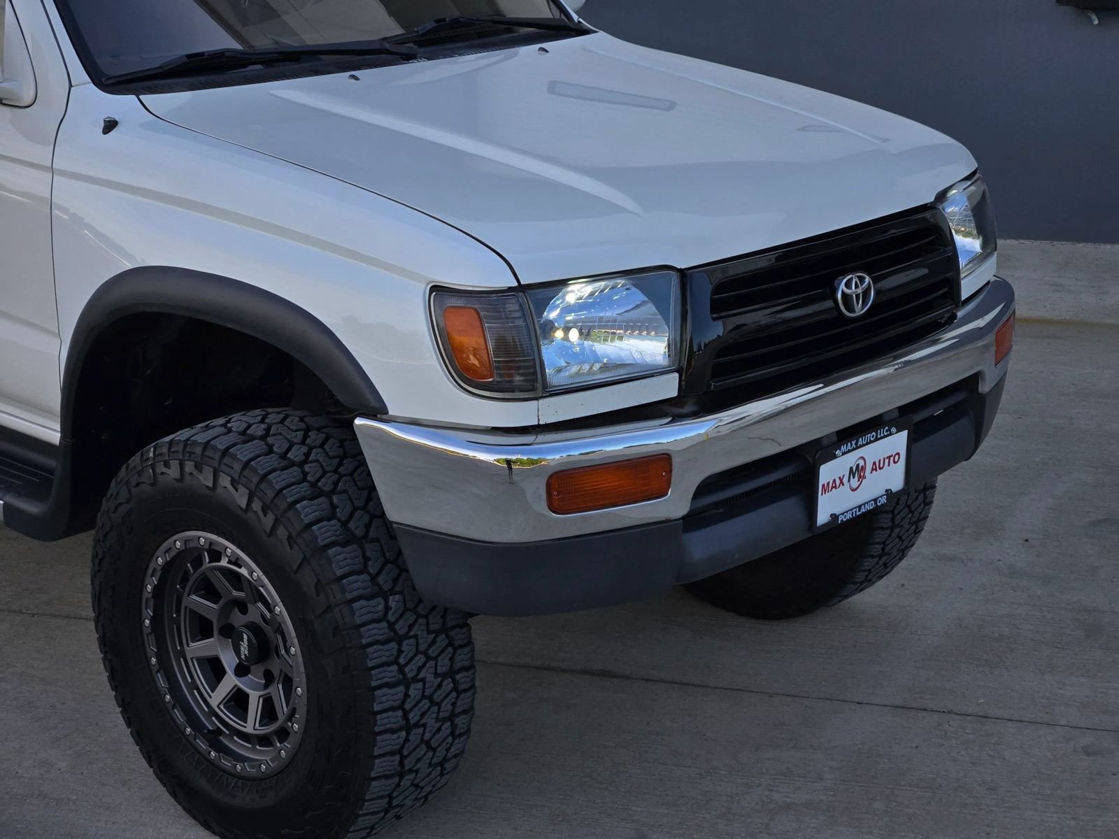 Used 1998 Toyota 4Runner SR5 AWD/4WD image 40