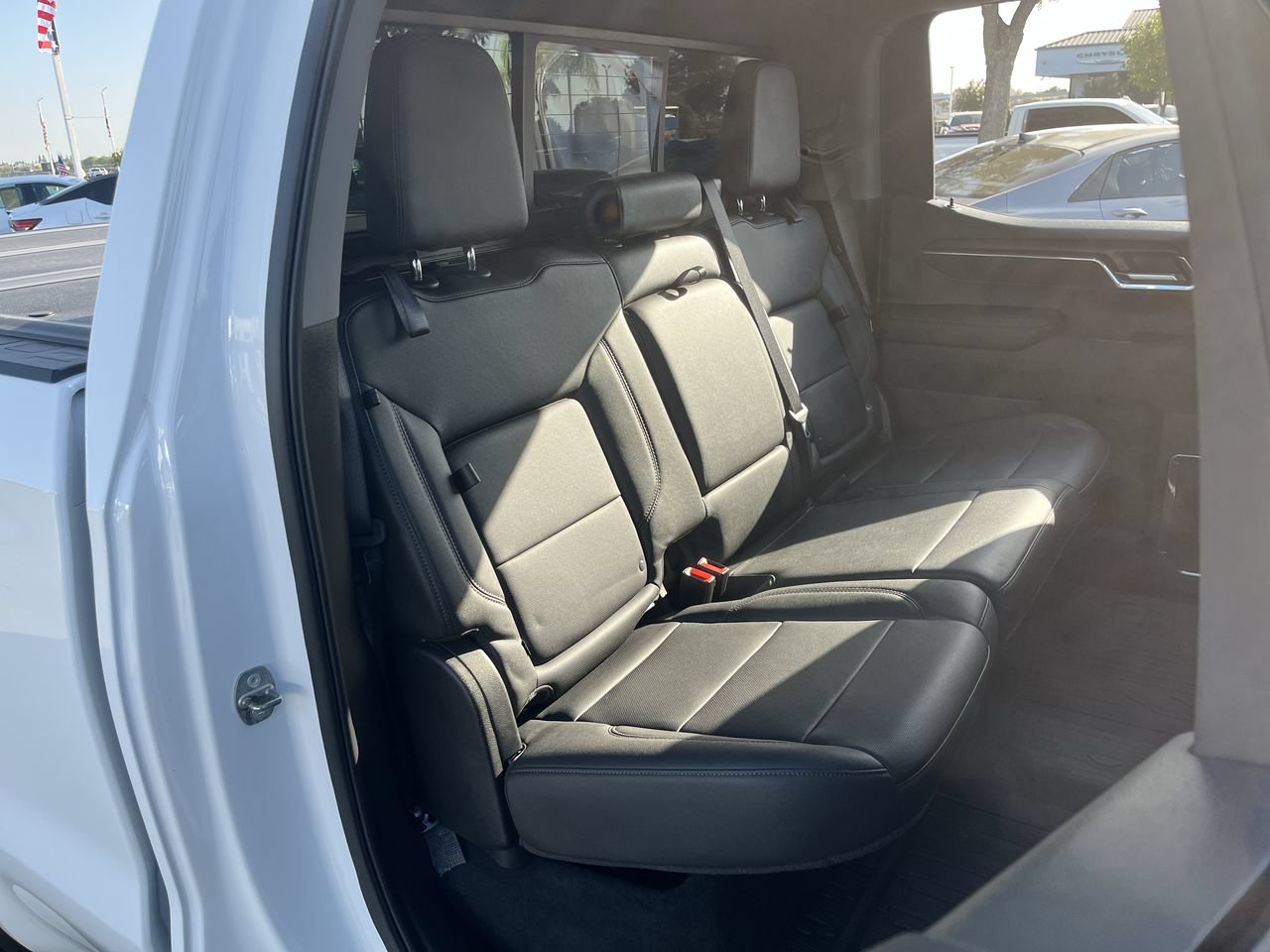 Used 2024 GMC Sierra 1500 SLT w/ SLT Premium Plus Package AWD/4WD image 25